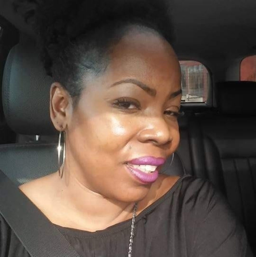 Meet your Posher, Angela